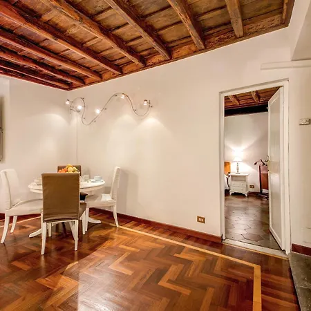 Hi Navona Apartman *